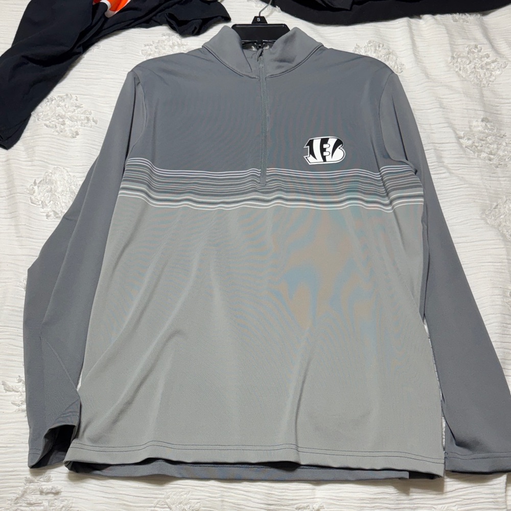 Bengals Gray Quarter-Zip Pullover with Log